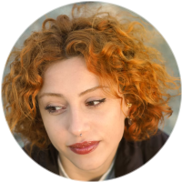 Claudia, 38