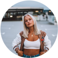 Petra, 37